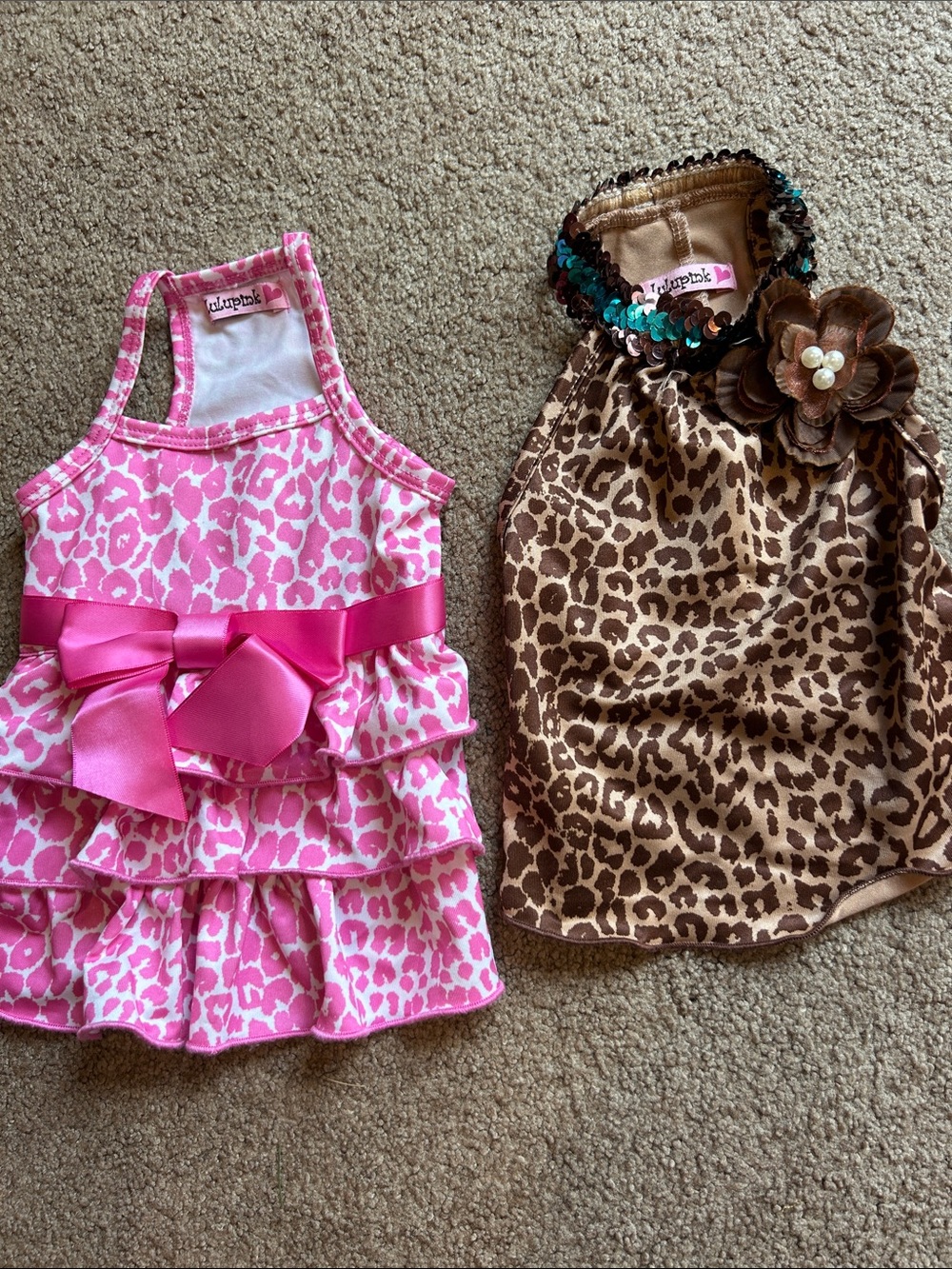Lulupink - 2 Leopard print dog dresses